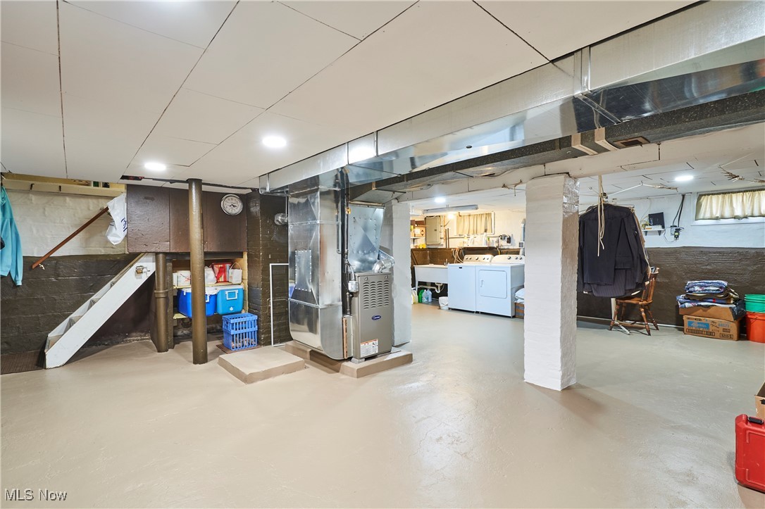 Walton Realty Companys Garfie - Residential