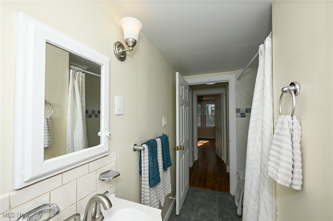 Lyons 02 Add/Lookout Park Allo - Residential