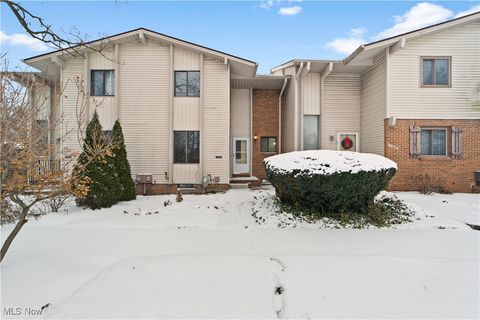 11483 Pearl Road, Strongsville, OH 44136 - #: 5091432