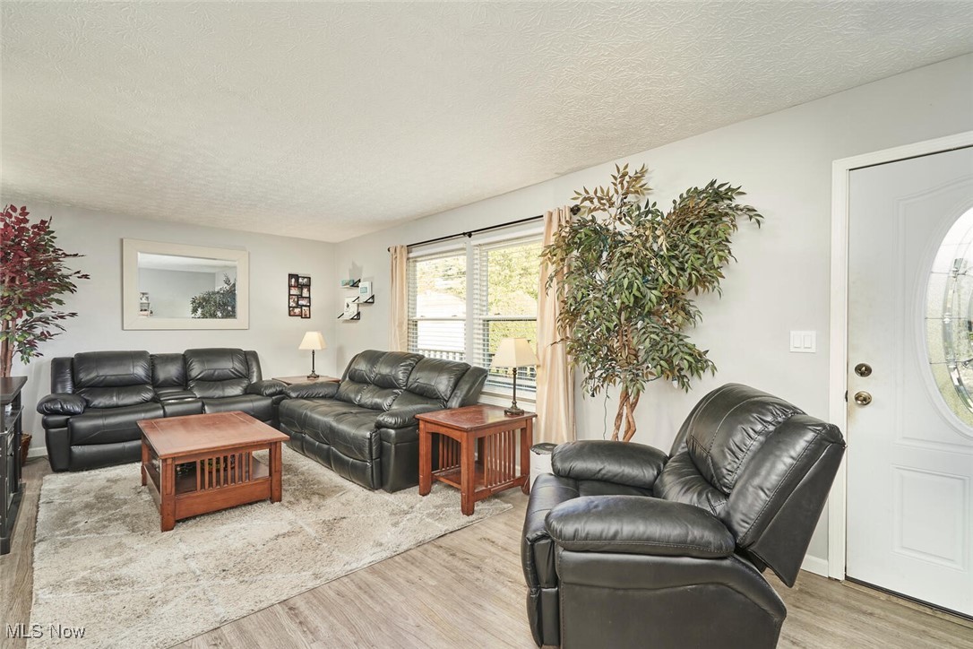 Chenoweths Lake Heights Allotment - Residential