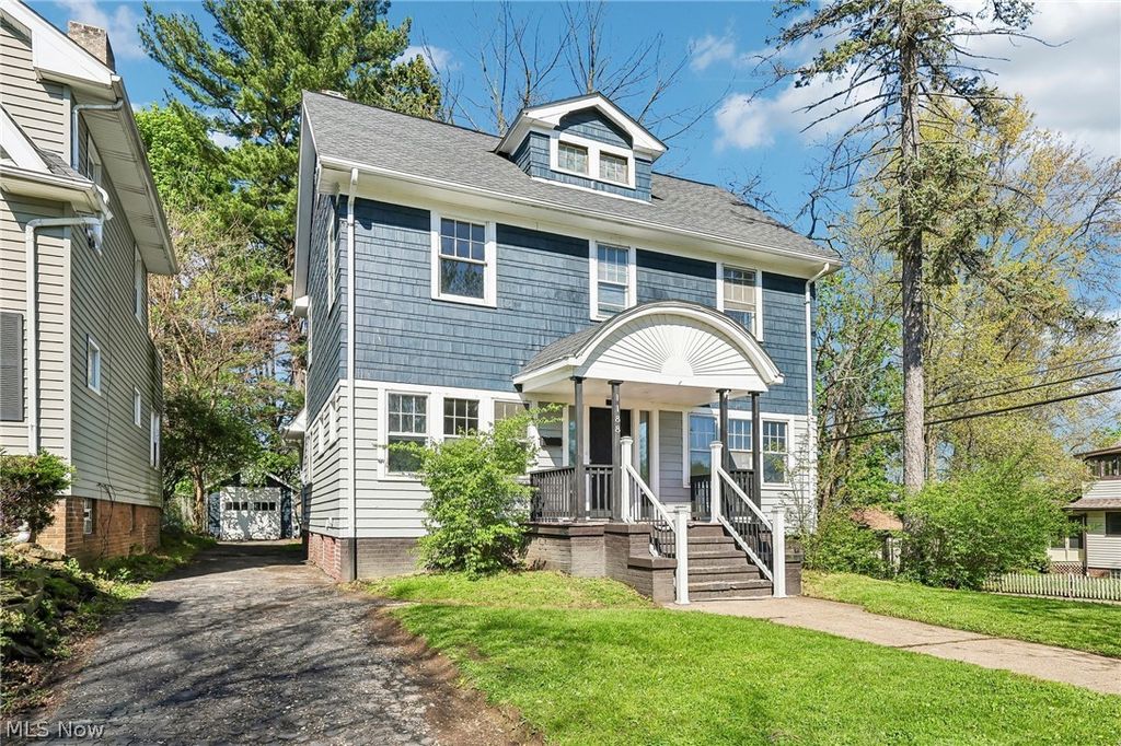 Photo of 1188 Cleveland Heights Boulevard, Cleveland Heights, OH 44121 (MLS # 5202077)