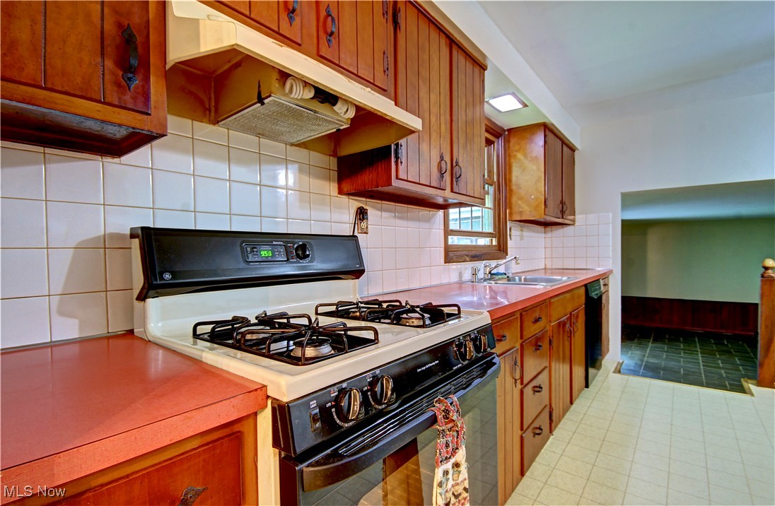 29590 Broxbourne Road, North Olmsted, Ohio image 12