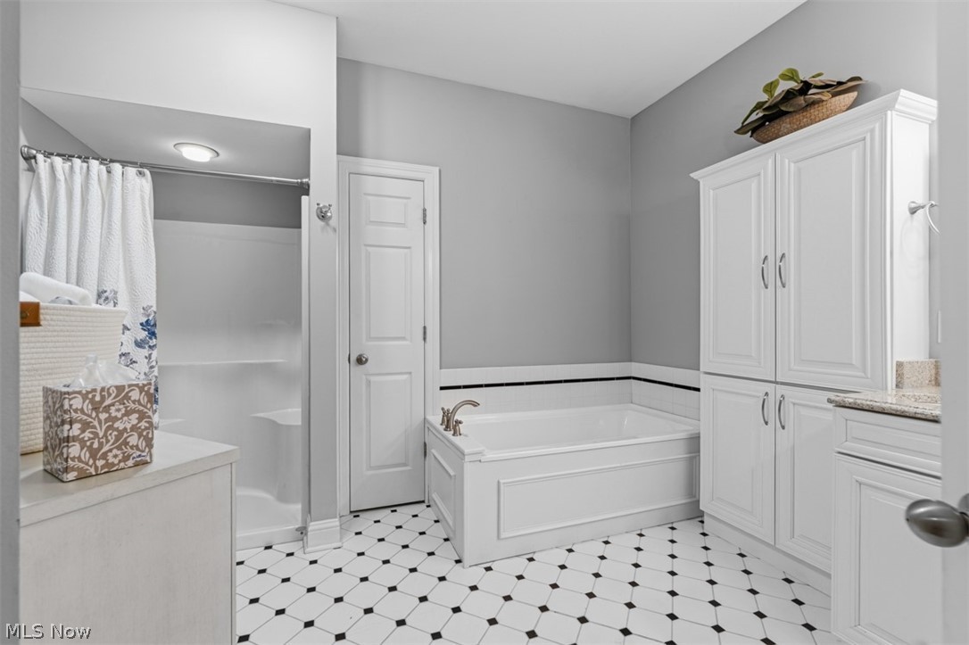 Wedgewood Xings Condo Ph 02 - Residential