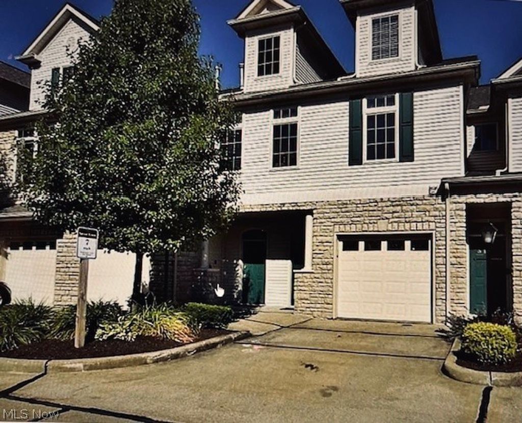 Photo of 3178 Richmond Road, Beachwood, OH 44122 (MLS # 5198608)