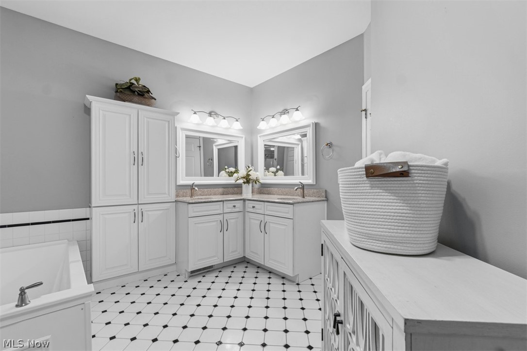 Wedgewood Xings Condo Ph 02 - Residential