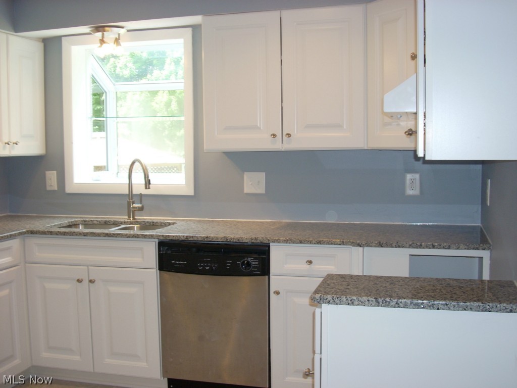 Lake Grove Estates - Residential