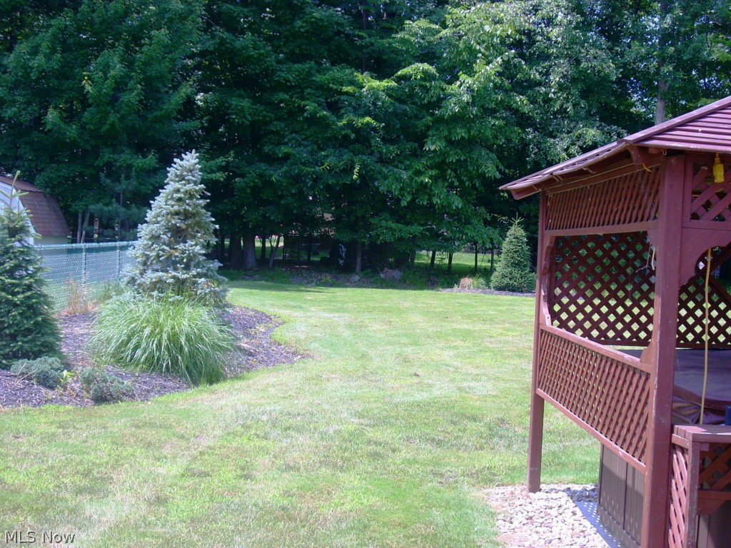 Lake Grove Estates - Residential