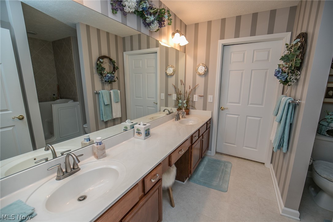 Crossings/Golden Pond Condo - Residential