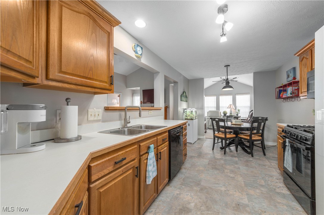 Cinnamon Woods Condo - Residential