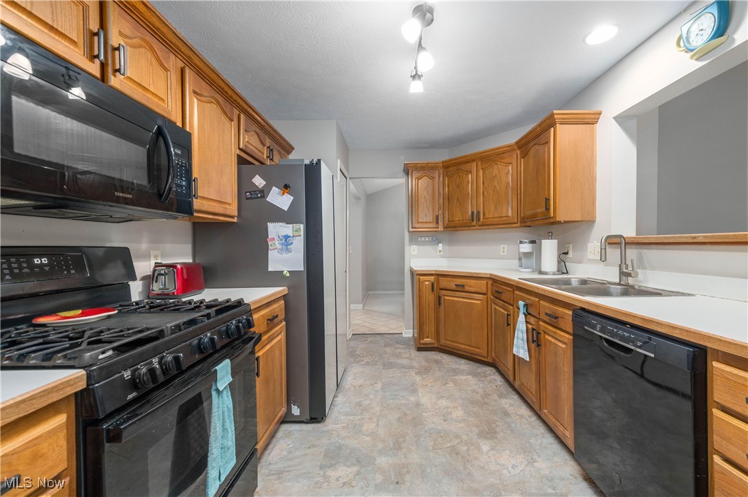 Cinnamon Woods Condo - Residential