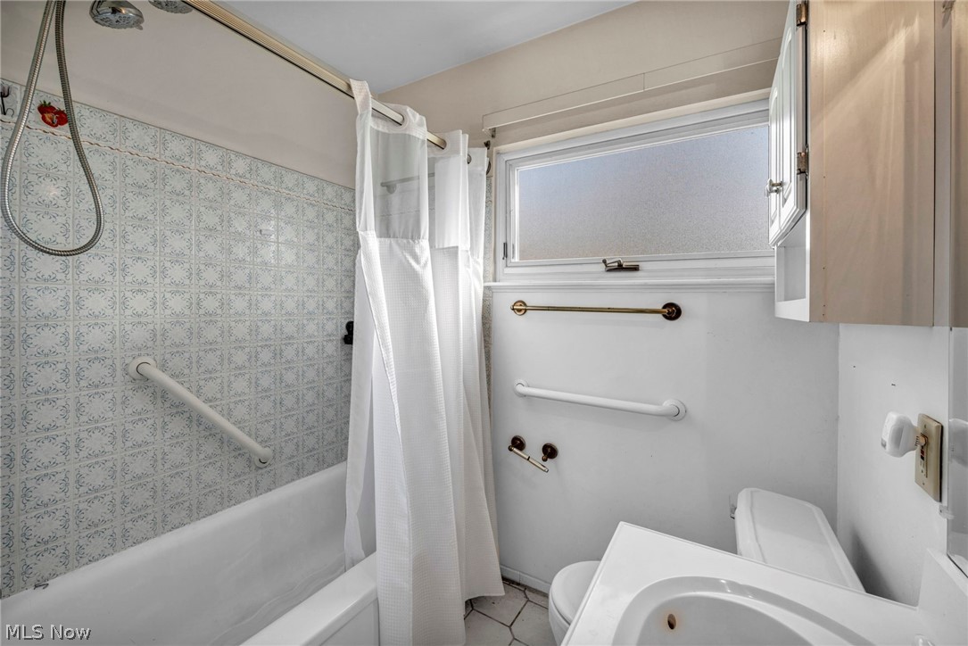 Precision Hsng Corps Ridgewoo - Residential