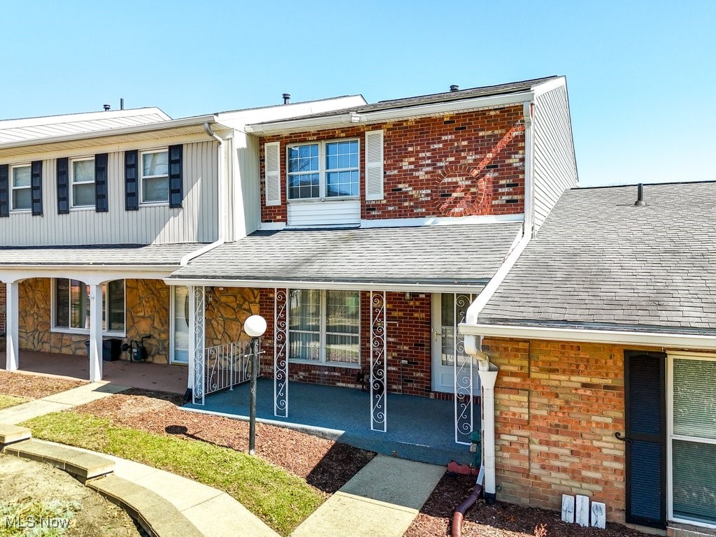 3632 Kenwood Drive, Uniontown, Ohio image 3