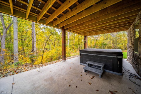 Tiny photo for 5643 Schilling NW Road, New Philadelphia, OH 44663 (MLS # 5255656)