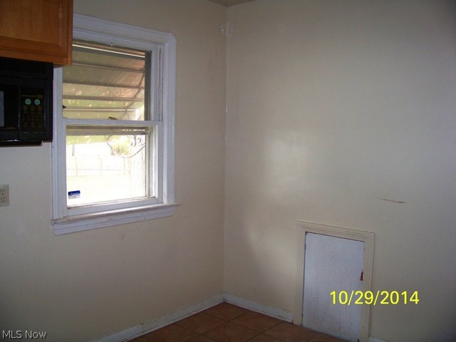 Crawford Realty Cos Maple Heights - Residential