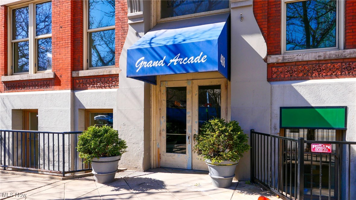 Grand Arcade Condo - Residential