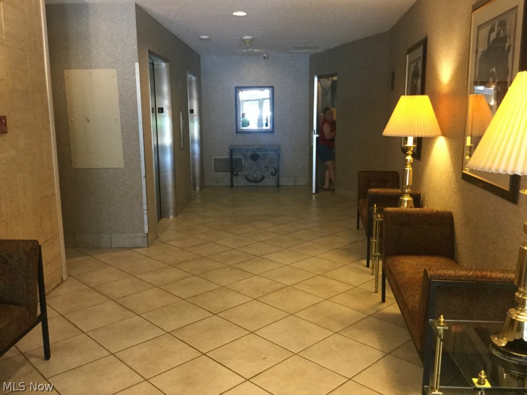 Marine Towers East Condo - Residential