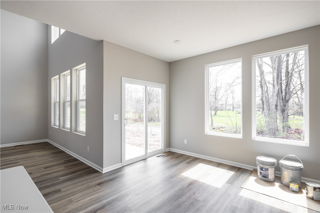 2097 Glenmont Drive, Brunswick, Ohio image 13