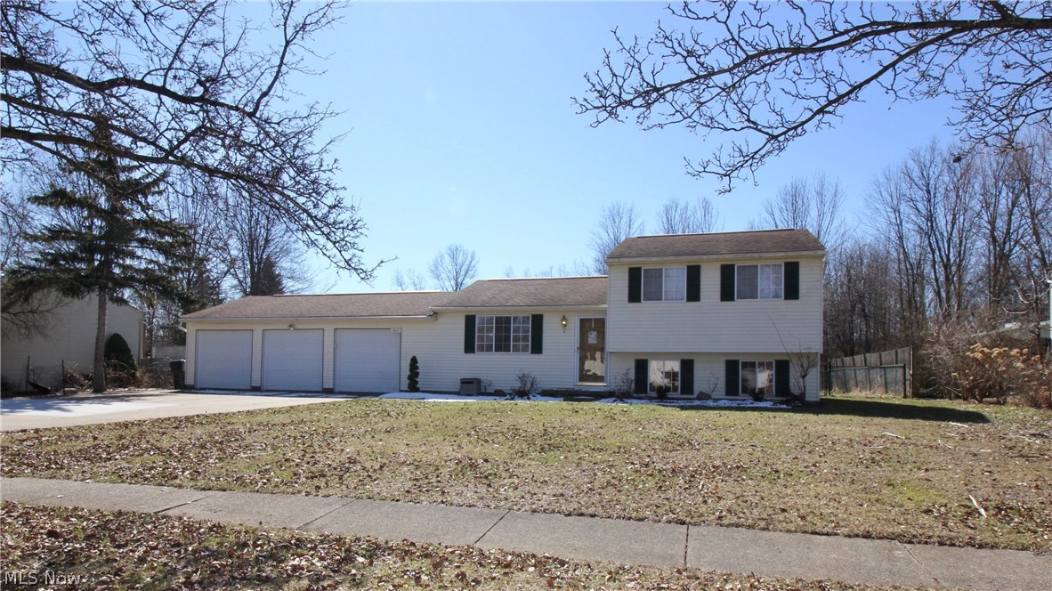 Welcome to this updated 3 bedroom, 2 full bath split level in a prime Stow location close to parks, shopping and easy access to Rt 8.
Kitchen has been updated with new cabinets, back splash and all stainless steel appliances includes breakfast bar that opens to light and bright dinning room.
Large family room on lower level with office and full bath completely renovated with stand up tiled shower and new cabinetry.
Second floor features three bedrooms with full bath completed renovated.
The back yard is large, private and fenced with shed. Enjoy quiet evening on the stone patio in front of the fire pit.
Attached huge three car garage with built in work benches and plenty of space for all your projects.