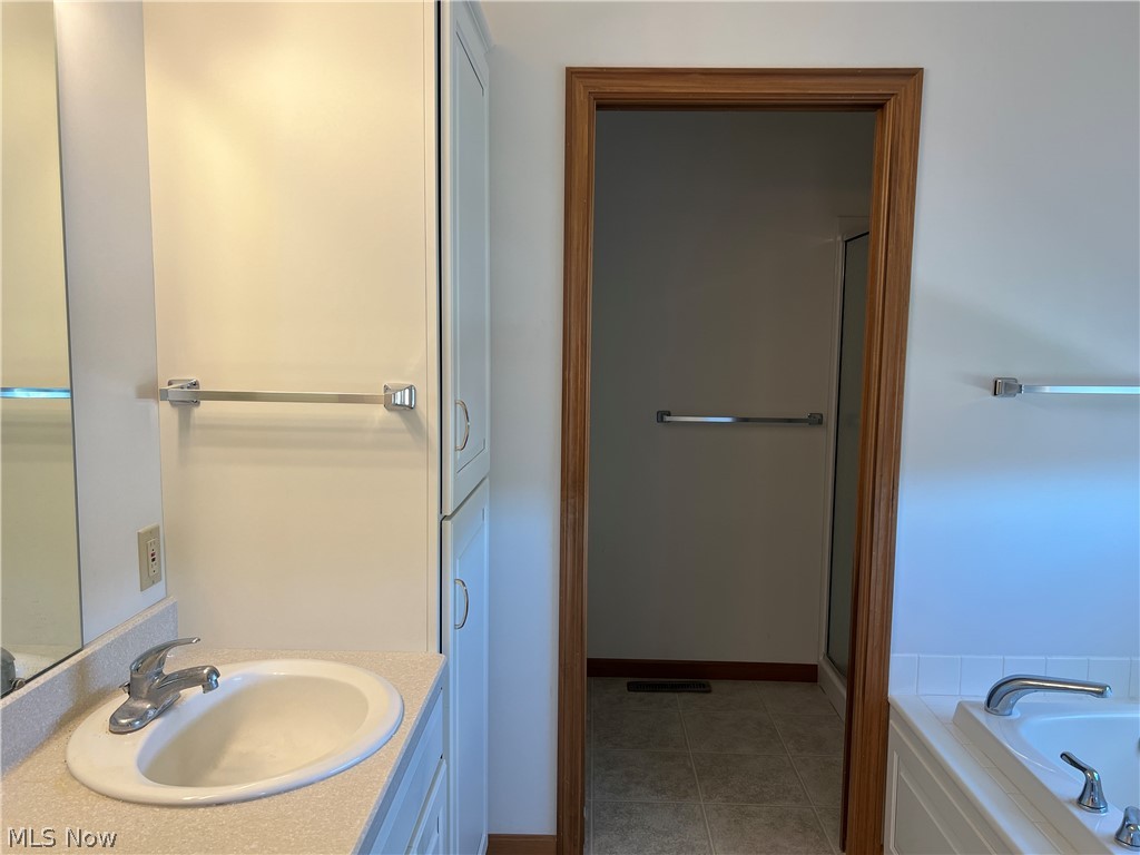 Greensview Condo - Residential