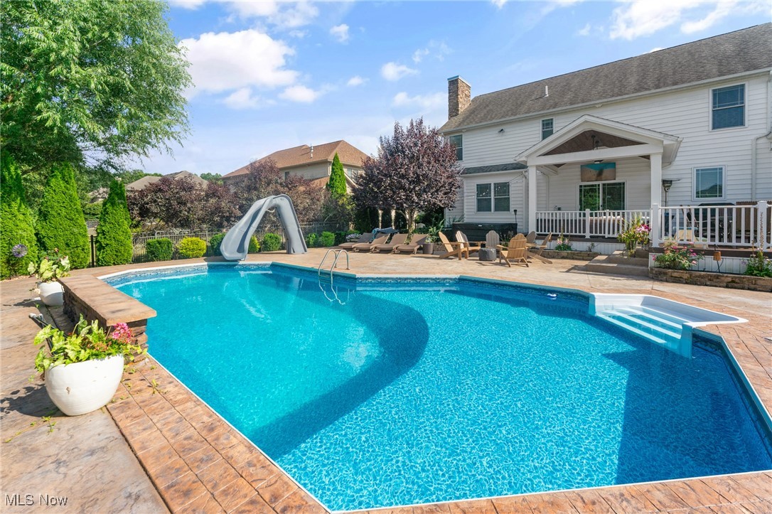 Fox Den 7 - Residential