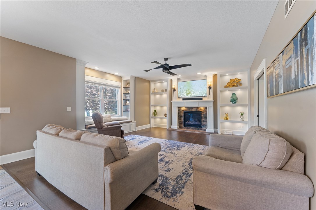 Fox Den 7 - Residential