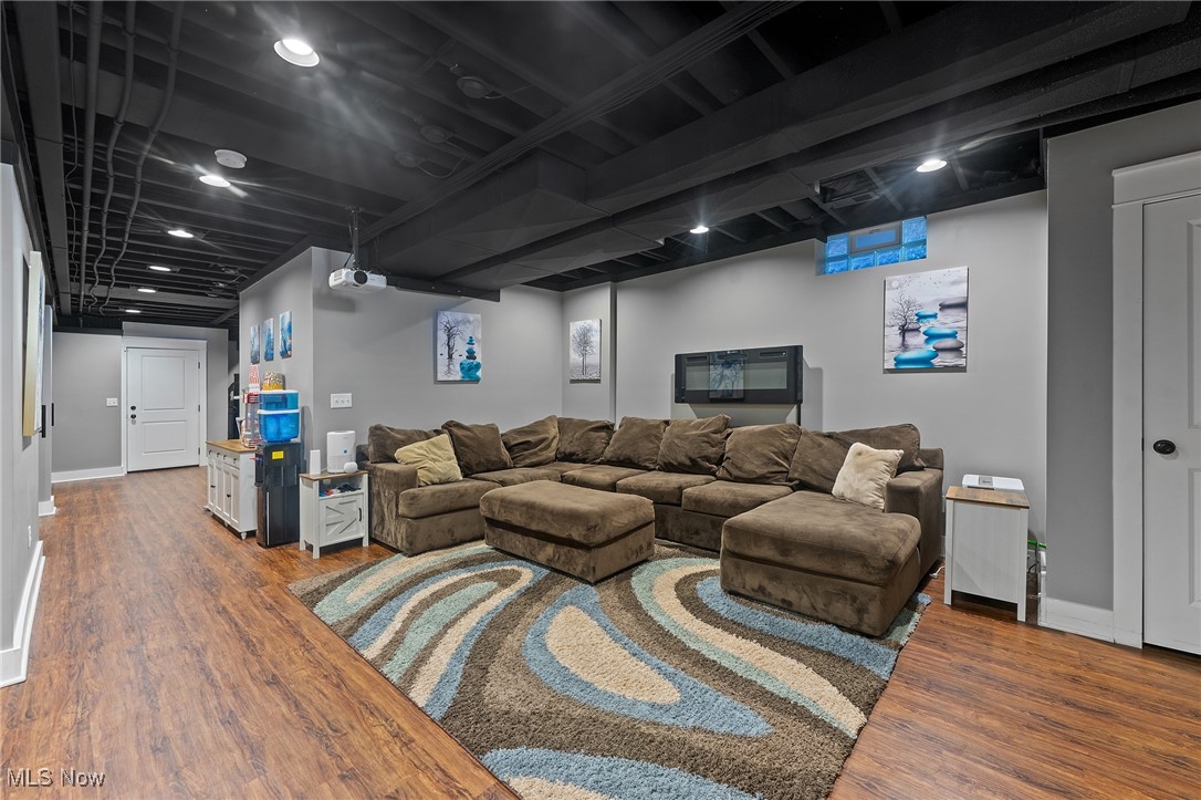 Fox Den 7 - Residential