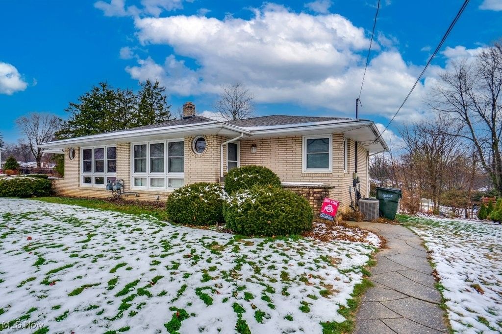 Photo of 112 Greenwood Avenue, Rittman, OH 44270 (MLS # 5174807)