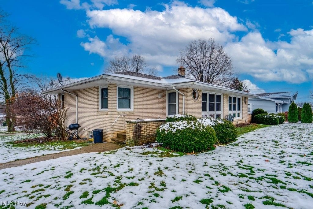 Photo of 112 Greenwood Avenue, Rittman, OH 44270 (MLS # 5174807)