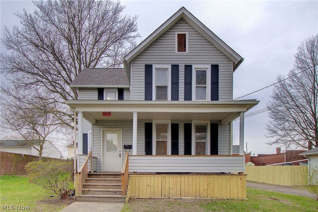 Photo of 2135 Cherry Avenue, Alliance, OH 44601 (MLS # 5200765)