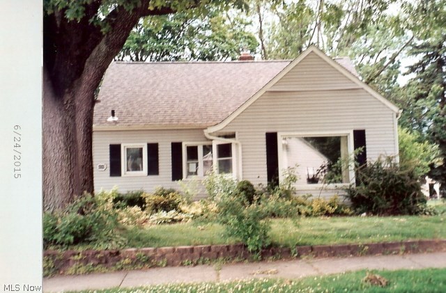 Solid 3 bedroom cape in nice Ellet neighborhood. Corner lot. Detached garage. fenced back yard. This is a Reverse Mortgage Foreclosure. Property has been appraised to set list price and list price is minimum offer that can be accepted. Property being sold pursuant to 24CFR 106.125. $ 1000 minimum earnest money for financed offers and 10% earnest money for cash offers. Earnest money to be cashier check payable to seller title company. Copy of earnest money check and either POF statement or appropriate pre-approval letter with initial offer. Buyer or buyer agent to verify all information.