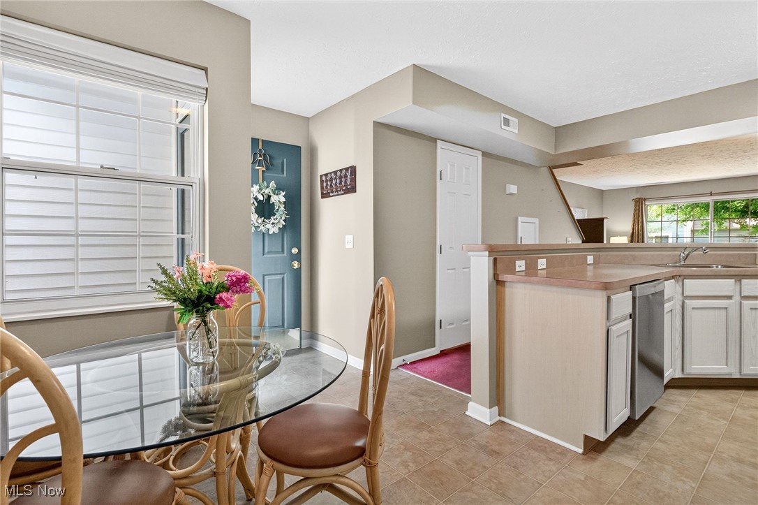 6736 Columbine Court