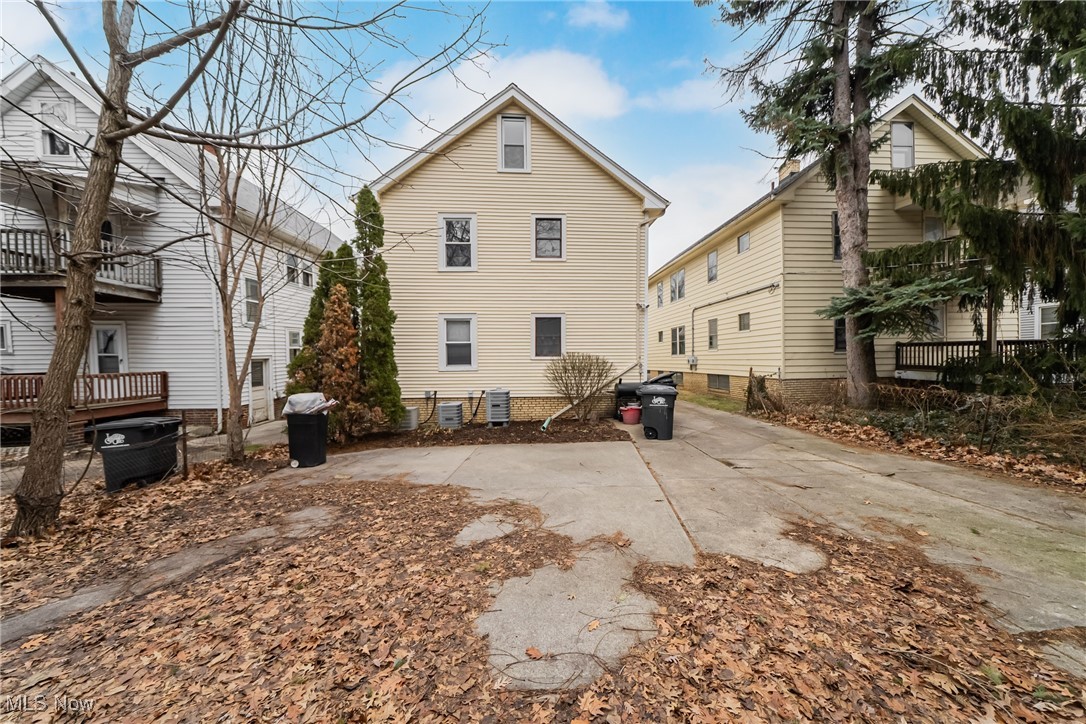 Greenlawn Realty Cos Sub - Residential Income