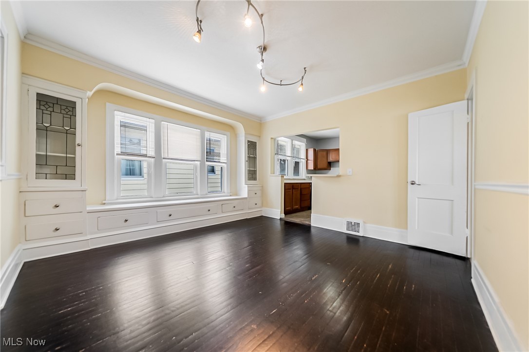 Greenlawn Realty Cos Sub - Residential Income