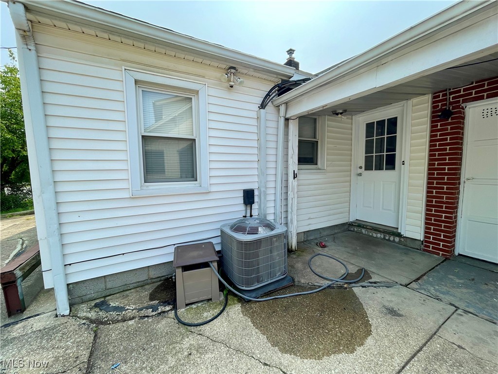 2145 E Market Street, Akron, Ohio image 3