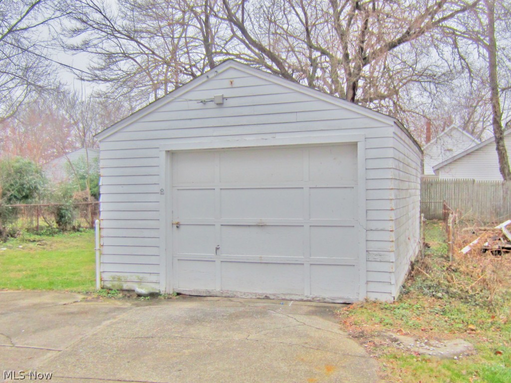Lyons Lookout Park - Residential