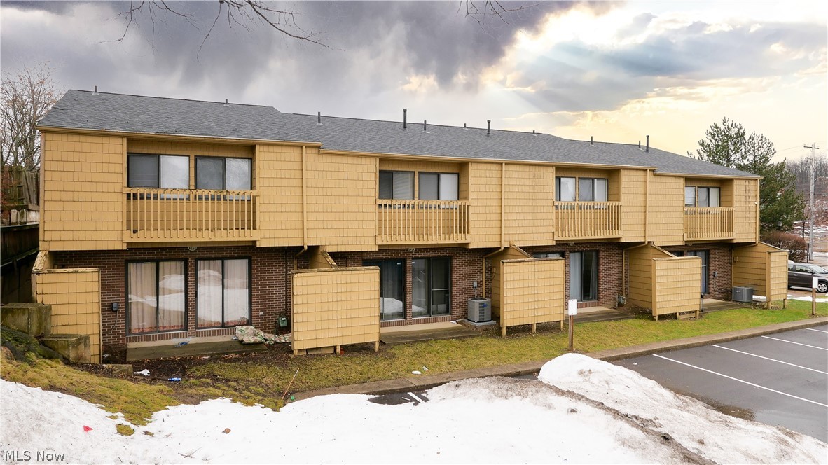 Wiley Buchtel Place - Residential