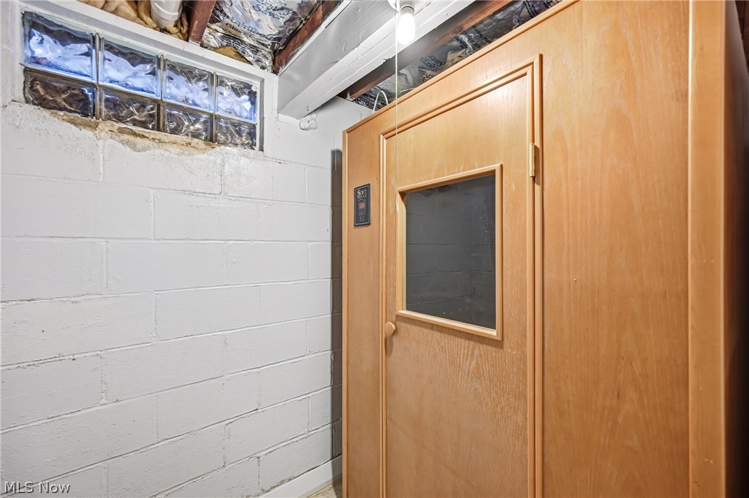 Robert Coxs 1st Add - Residential