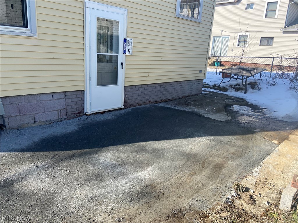 10 Feet Off/Entire South Side - Residential