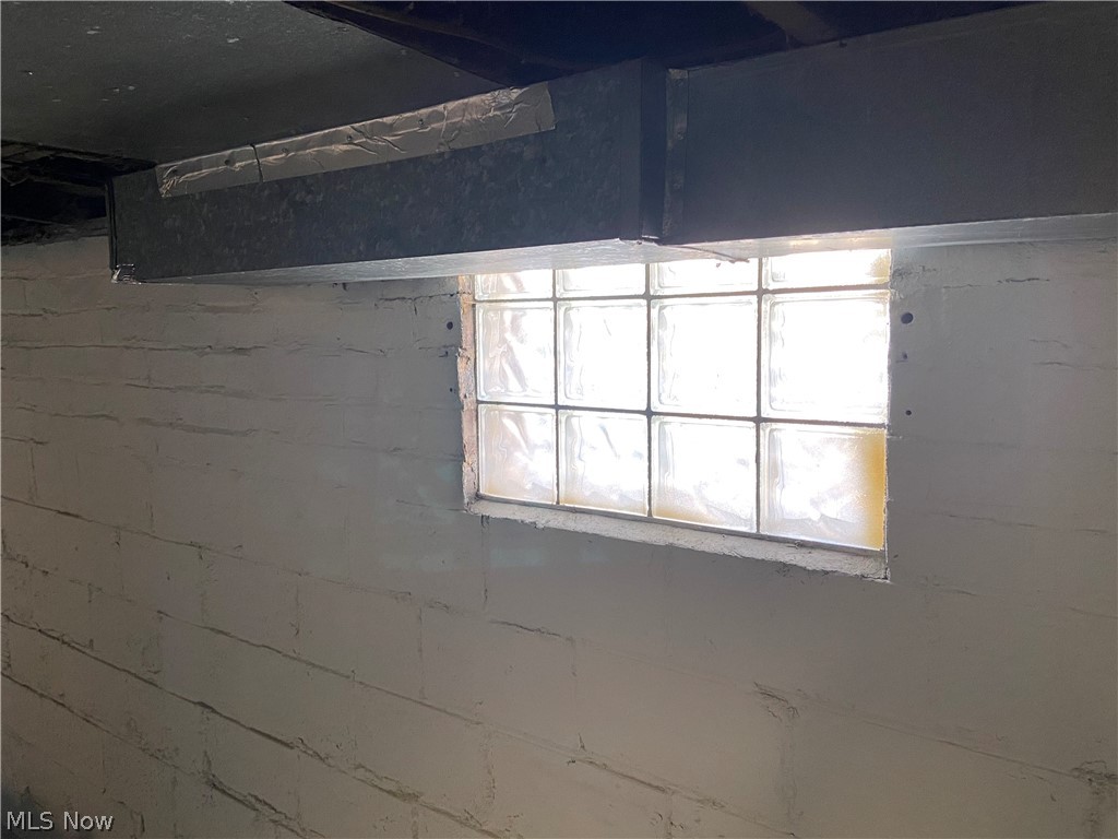 10 Feet Off/Entire South Side - Residential