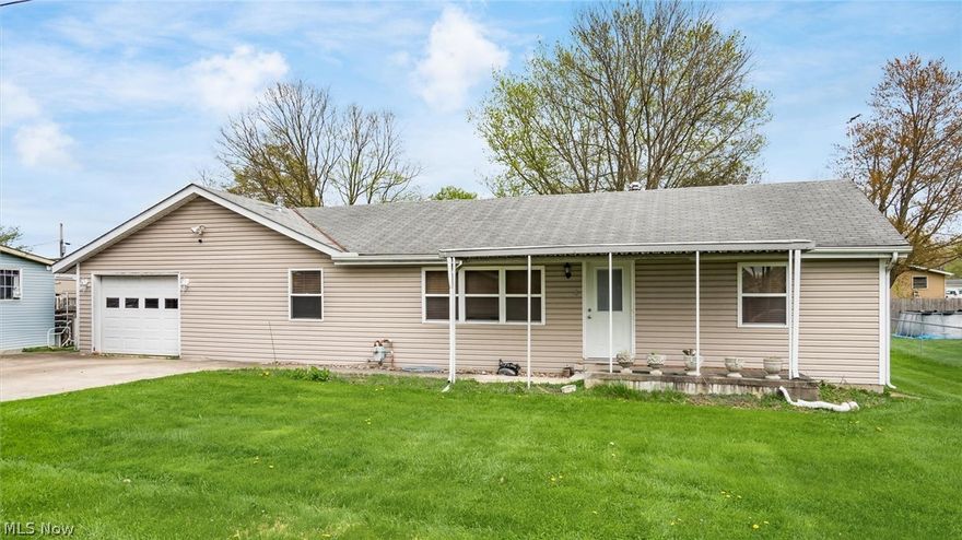 This fixer-upper is set at a price reflecting its condition. It's conveniently located near shopping and dining areas. The home features a first-floor laundry and an attached garage. Personalize it with your decorative flair! The interior boasts neutral colors, hardwood floors, and tile, while the exterior offers a pleasant backyard with a covered porch—perfect for unwinding. The property is being sold 'as is' and would be most suitable for cash or conventional financing. Motivated seller