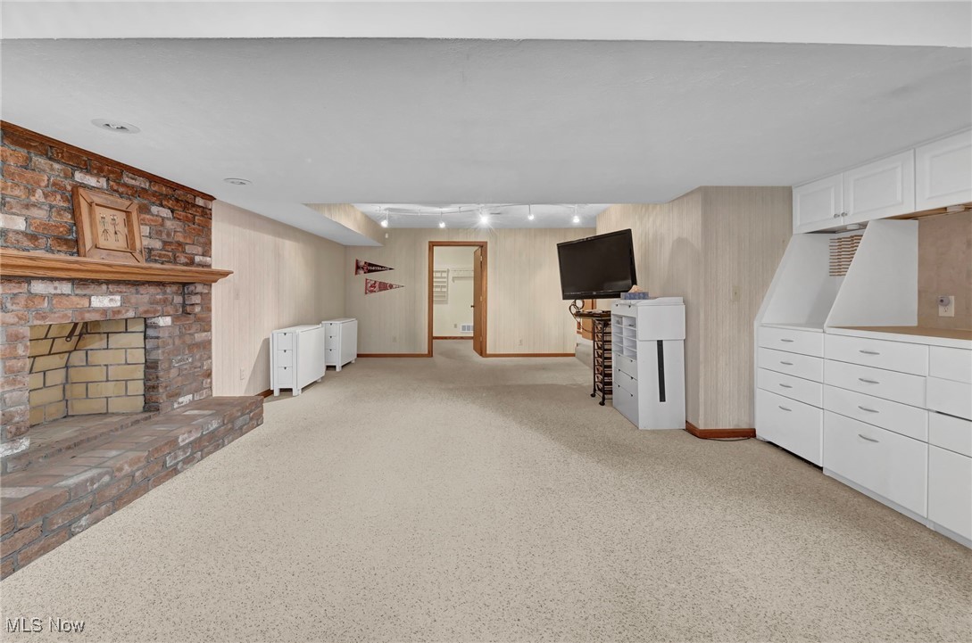 Irish Oaks - Residential