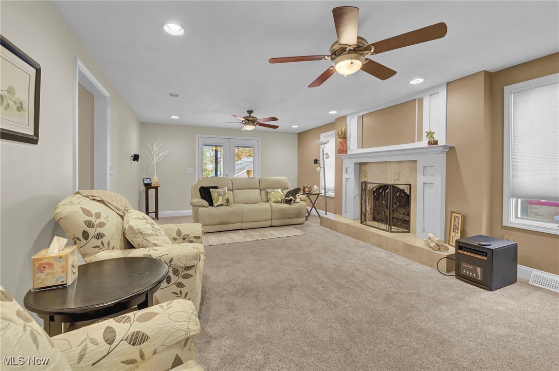 Irish Oaks - Residential