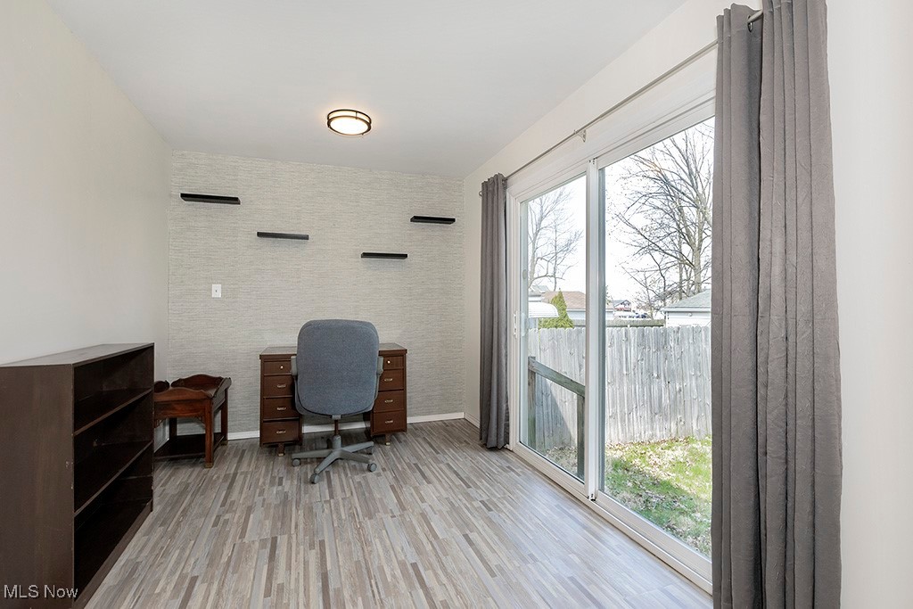 1535 E 290th Street, Wickliffe, Ohio image 11