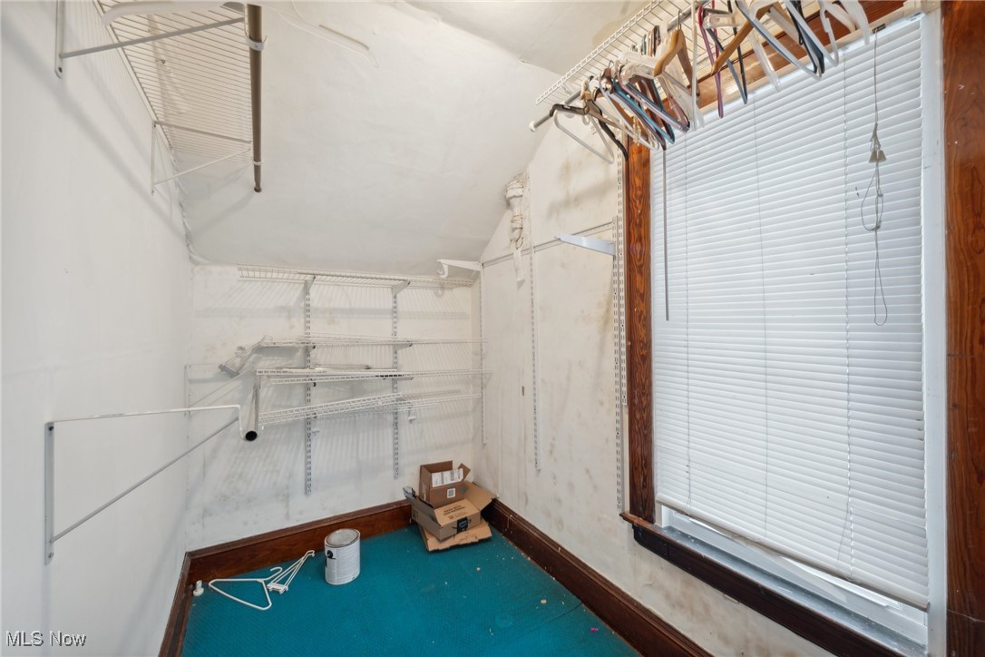 Hoyt & Munsell - Commercial Sale