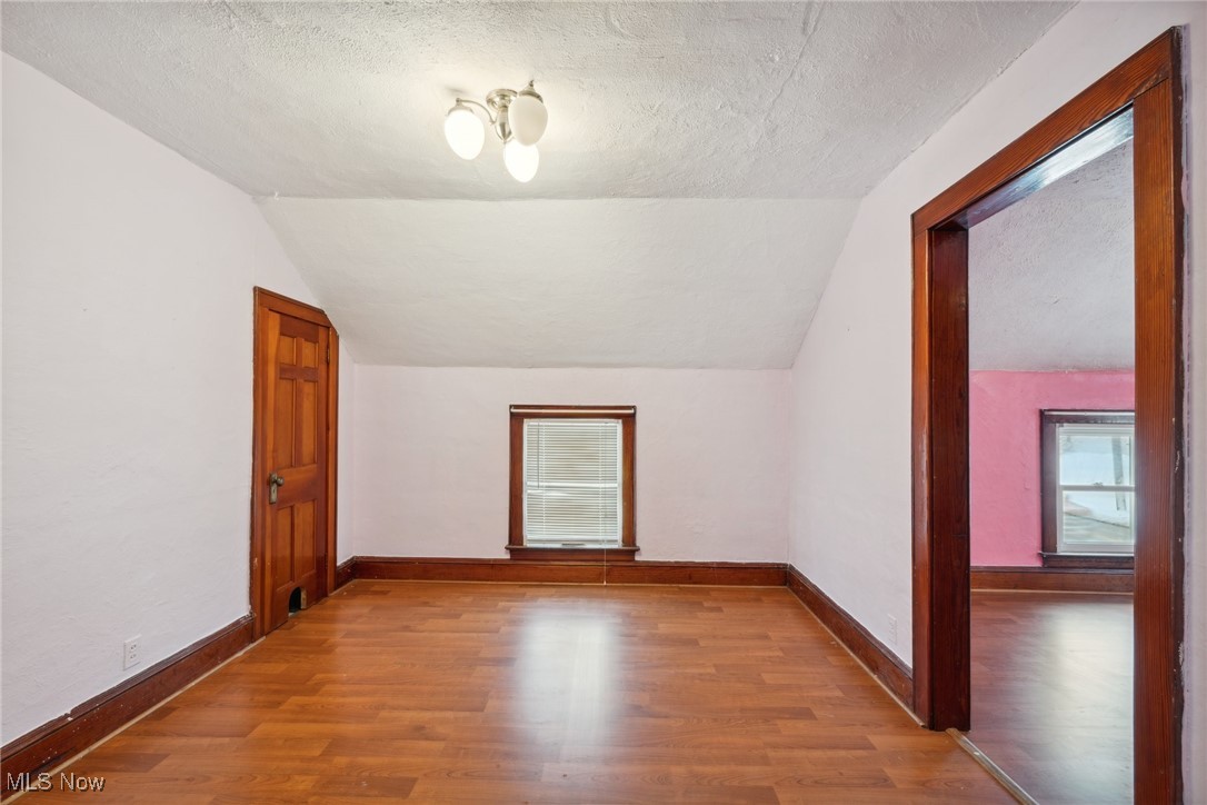 Hoyt & Munsell - Commercial Sale