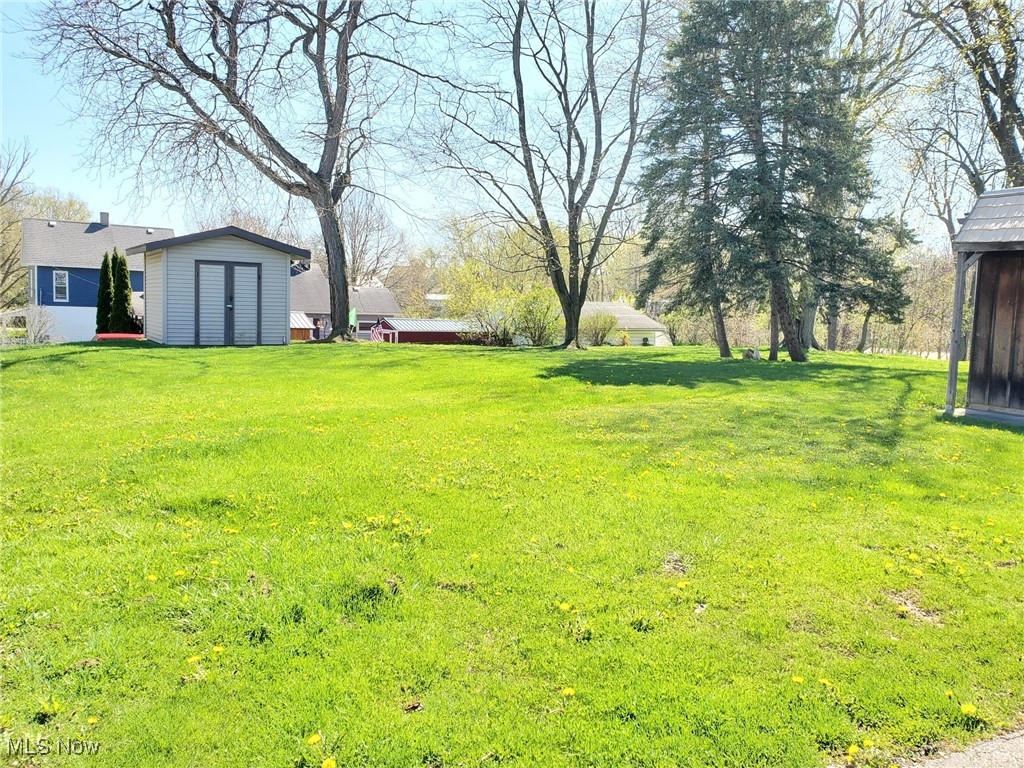 Hoyt & Munsell - Commercial Sale