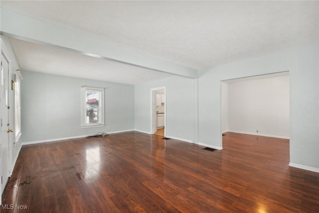 Hoyt & Munsell - Commercial Sale