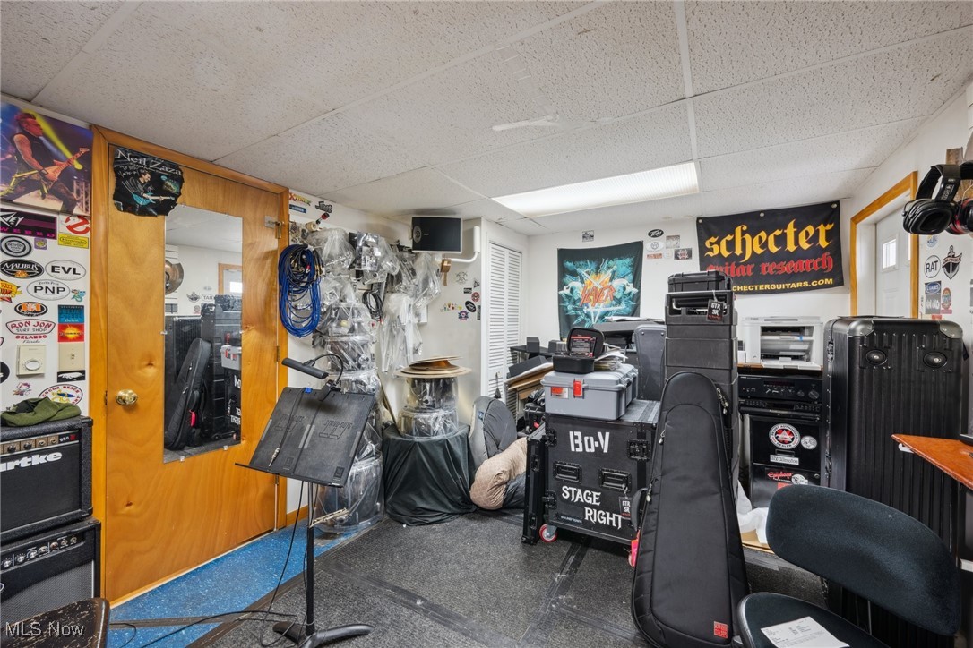 Hoyt & Munsell - Commercial Sale