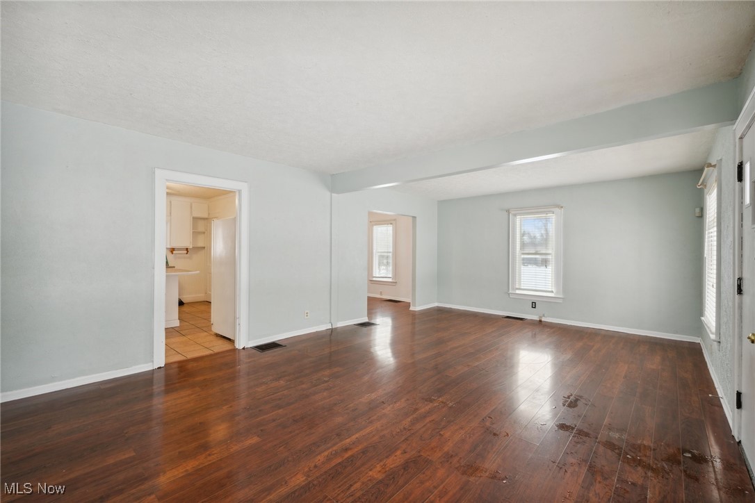 Hoyt & Munsell - Commercial Sale