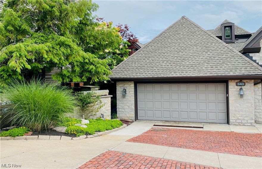 You want lakefront?  This IS lakefront.  This beautiful end unit townhome is spacious with breathtaking lake views all around. Located 'Down in front' with unobstructed sunrise and sunset views, right on the water.  These units are highly sought after and don't become available often.  

This townhome boasts an original owner and has been lovingly cared for throughout.  Thoughtful upgrades and details are evident.  Huge outdoor deck for relaxing & entertaining. Imagine yourself waking up to the sound of crashing waves.  It's like being on vacation every day.  Easy lake access via creek steps away where you can store your kayak all summer long.

Come experience lakefront living.